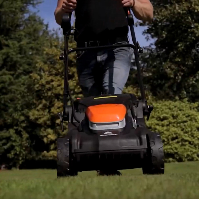 Cordless lawn mower 2x20V, 40cm, 45L