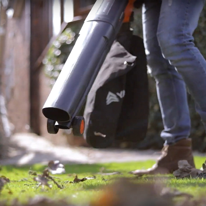 Vacuum cleaner, leaf blower 2x20V, 2x4,0 Ah